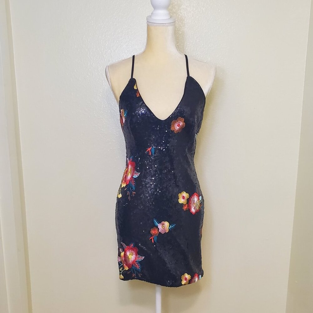 Women's Forever 21 Sequins Black Flowers Mini Dress Sz S NEW